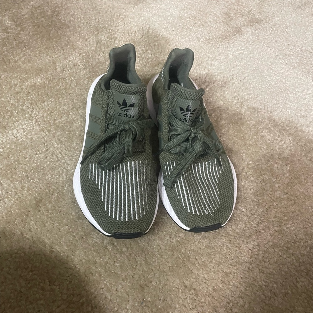 Adidas Swift Runs